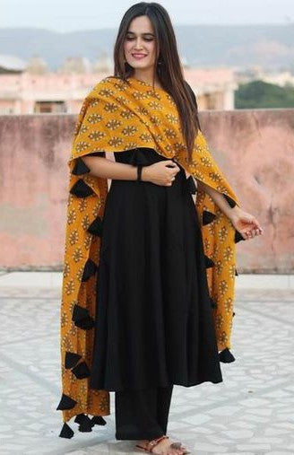 Women's Solid Black Kurta Set with Printed Dupatta