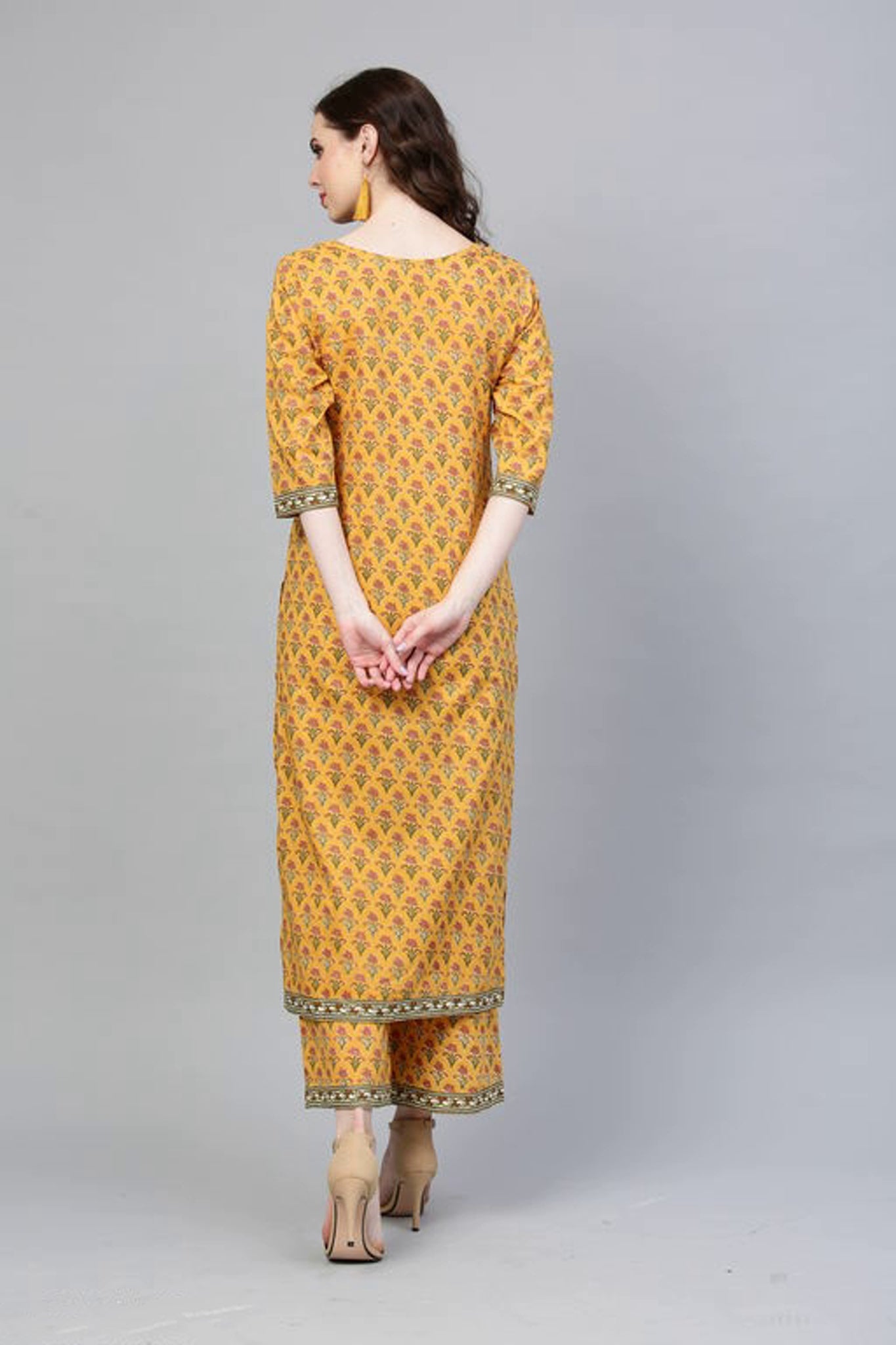 Women Yellow Coloured Block Printed Kurta with Trousers